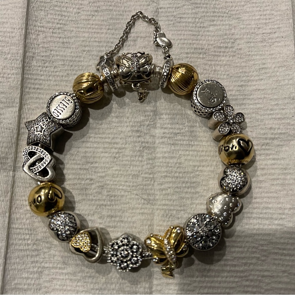 Pandora Sterling Silver Bracelet 7.5 with 17 charms